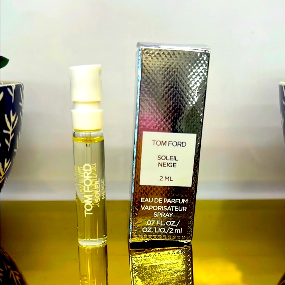 Tom Ford Soleil Neige Perfume Spray 2ml - Sample New